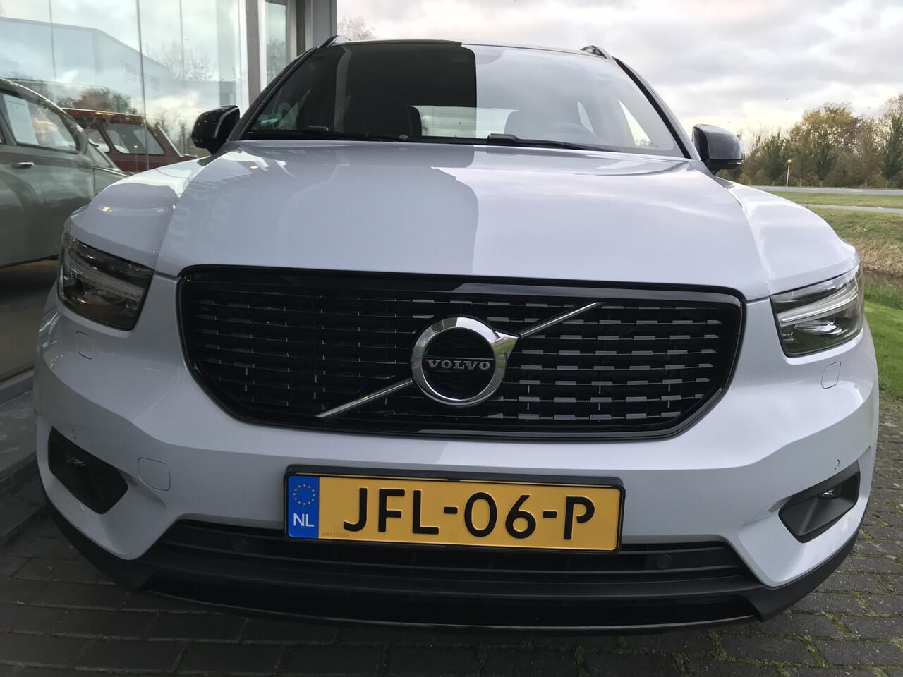 Volvo XC40 1.5 T4 Recharge R-Design Automaat | Rijklaar incl 12 mnd Bovag | Keyless entry Smartphone Blis H/K audio
