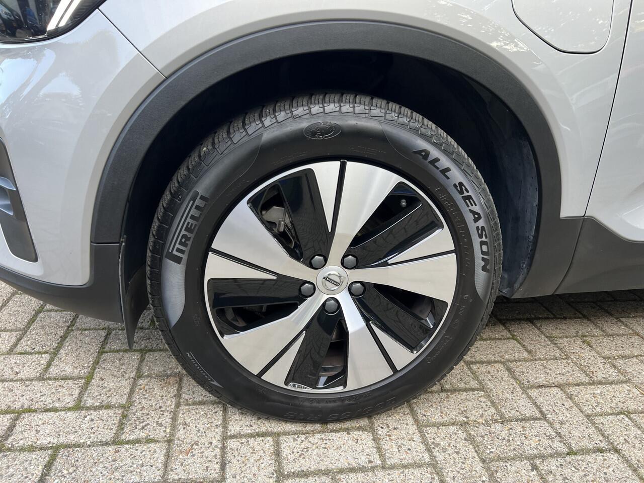 Volvo XC40 1.5 T4 Recharge Core Bright Achteruitrijcamera Navigatie