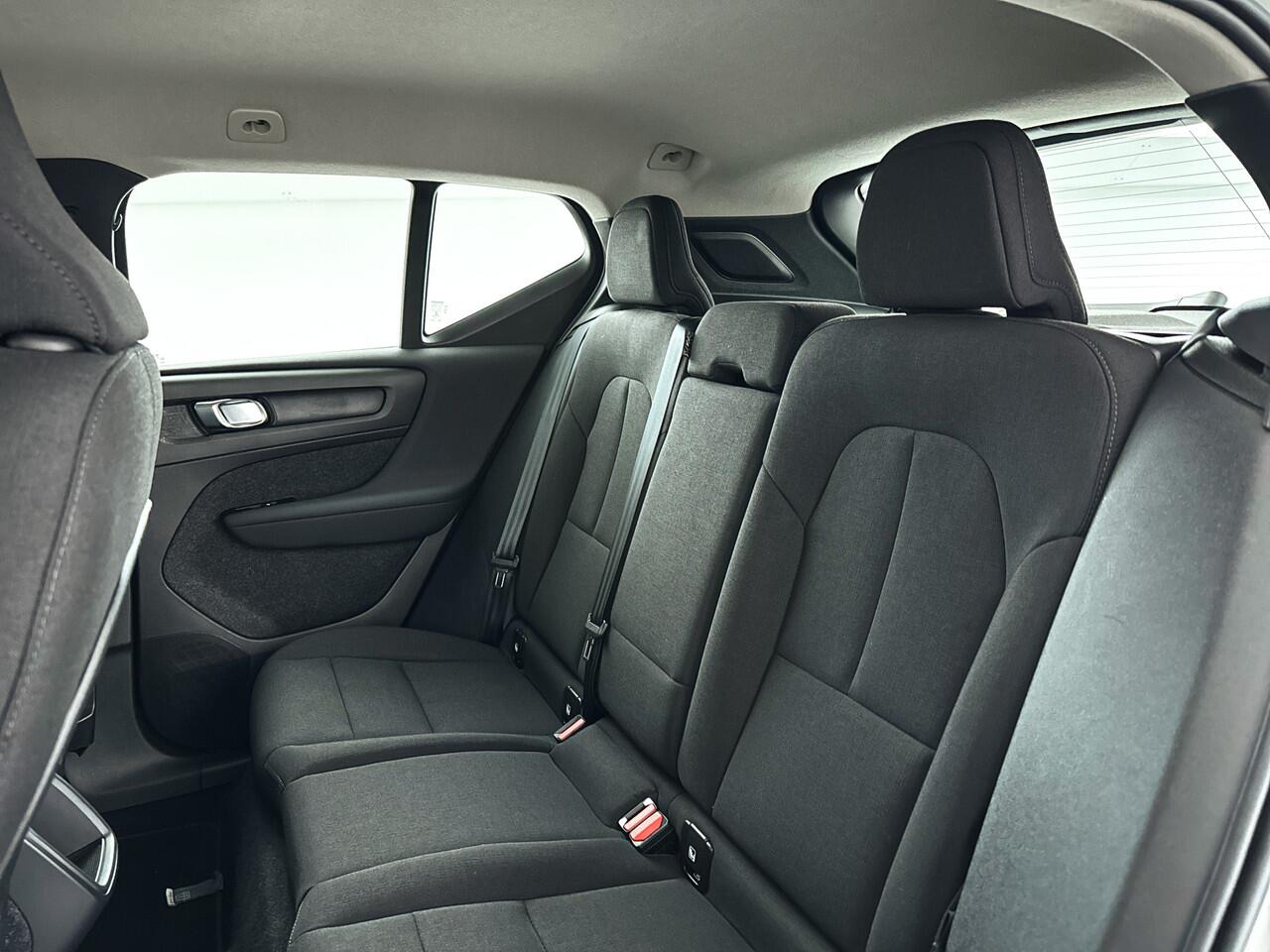 Volvo XC40 T2 Momentum Core | Cruise Control | Navigatie