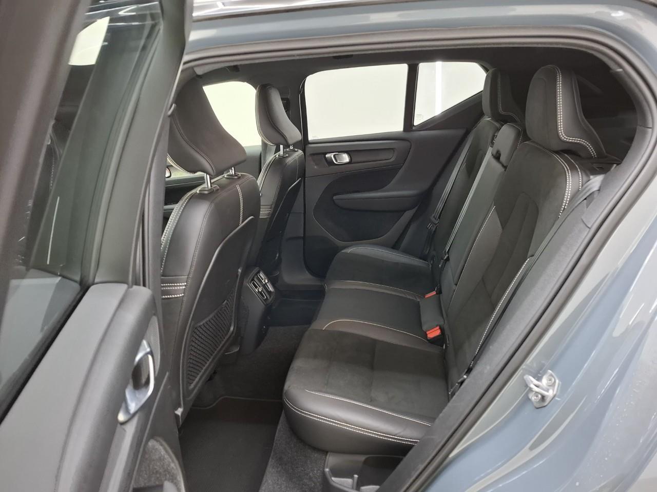 Volvo XC40 Recharge P8 AWD R-Design