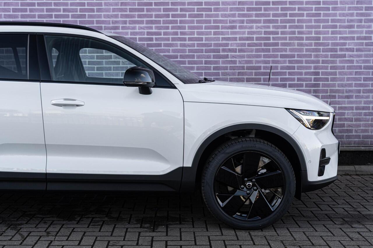 Volvo XC40 B4 Plus Black Edition | Google | Schuif-/Kanteldak | 360 Camera | Adaptieve Cruise | Getint Glas | Memory | Harman Kardon Audio | Zitverlenging | Keyless | 20" LM