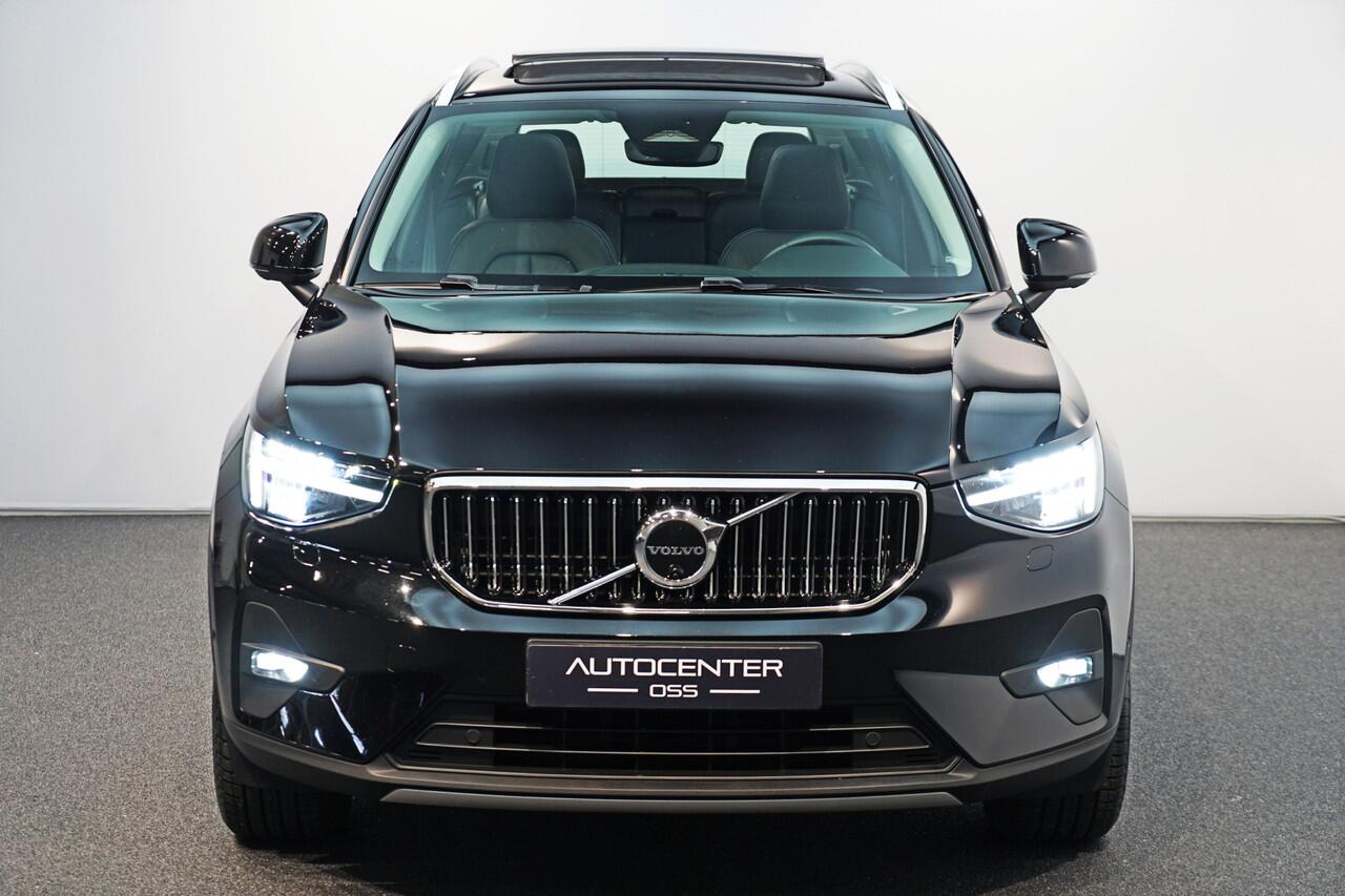 Volvo XC40 2.0 B3 Plus Bright ? PANO ? 360 CAMERA ? TREKHAAK ? APP CONNECT ? H&K