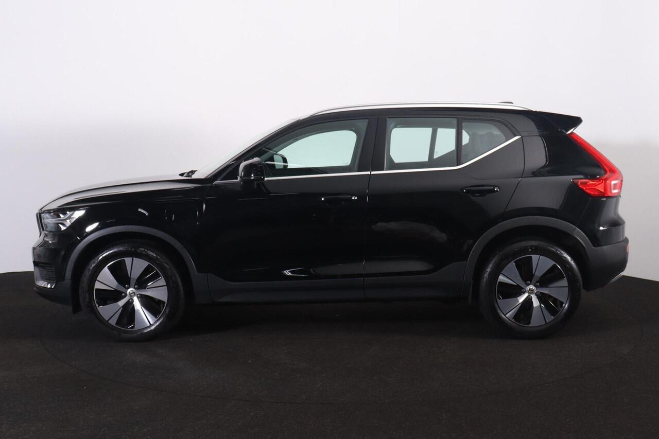 Volvo XC40 T4 Recharge Inscription Expression - IntelliSafe Assist & Surround - Parkeercamera achter - Parkeersensoren voor & achter - Apple Carplay & Android Auto - Standkachel - 18' LMV