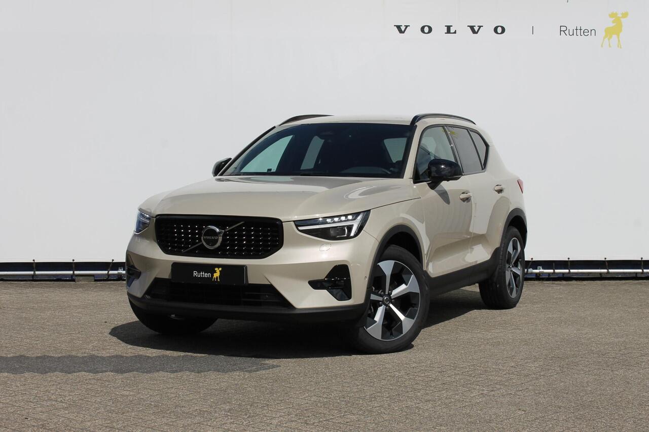 Volvo XC40 B3 177PK Automaat Plus Dark Google infotainment / Draadloos telefoon opladen / Elektrisch bedienbare bestuurdersstoel met geheugen / Adaptieve Cruise Control / Parkeersensoren voor en achter met 360 graden camera