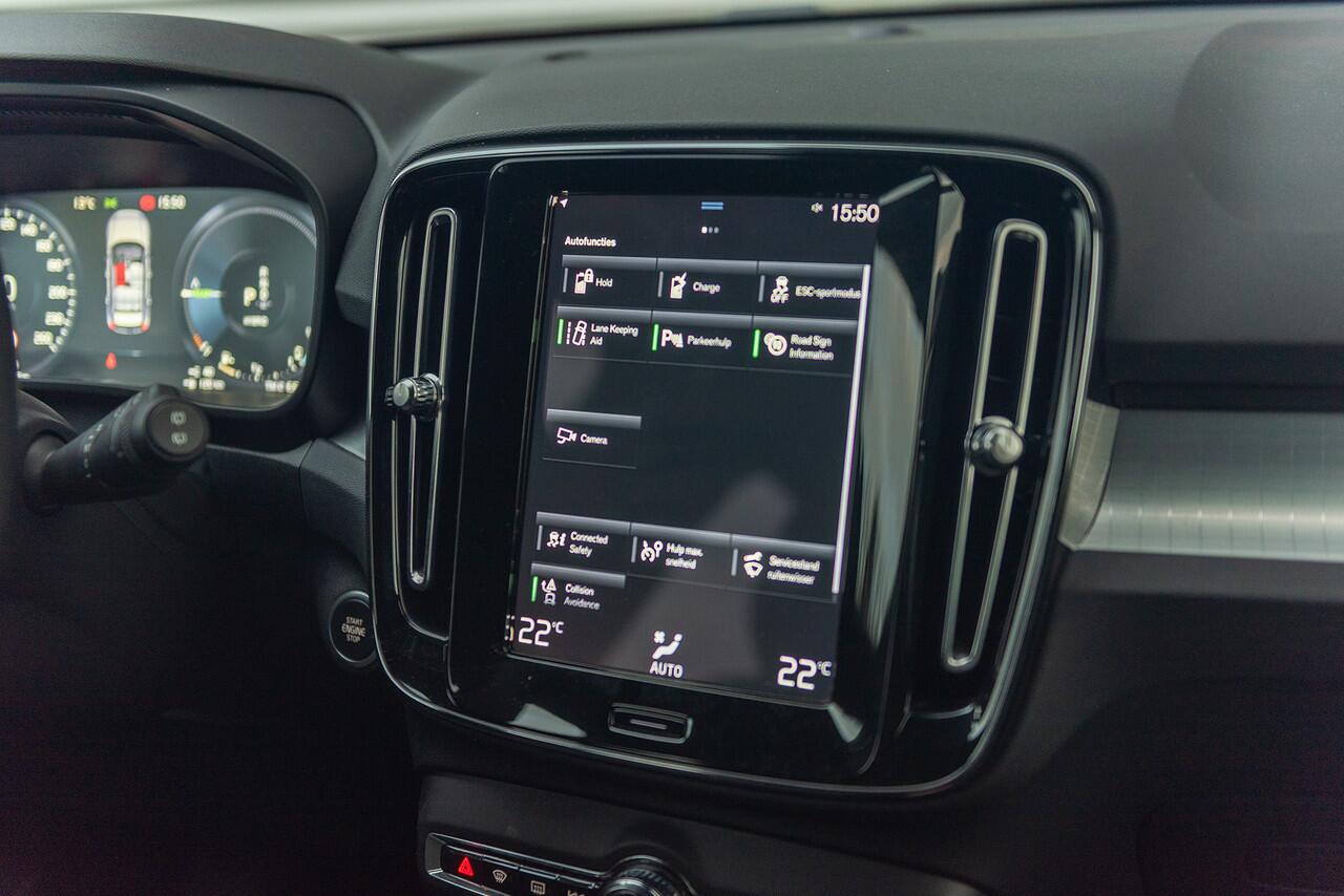 Volvo XC40 T4 Aut. Plug-In Hybrid Core Bright CruiseControl Parkeercamera 211pk