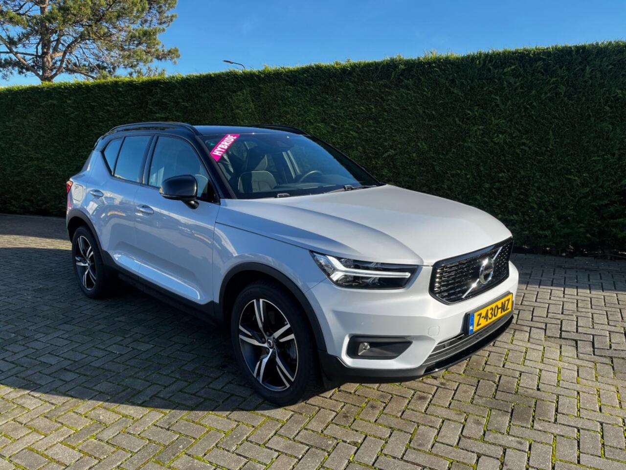 Volvo XC40 1.5 T5 R-design Expr. All-in prijs!
