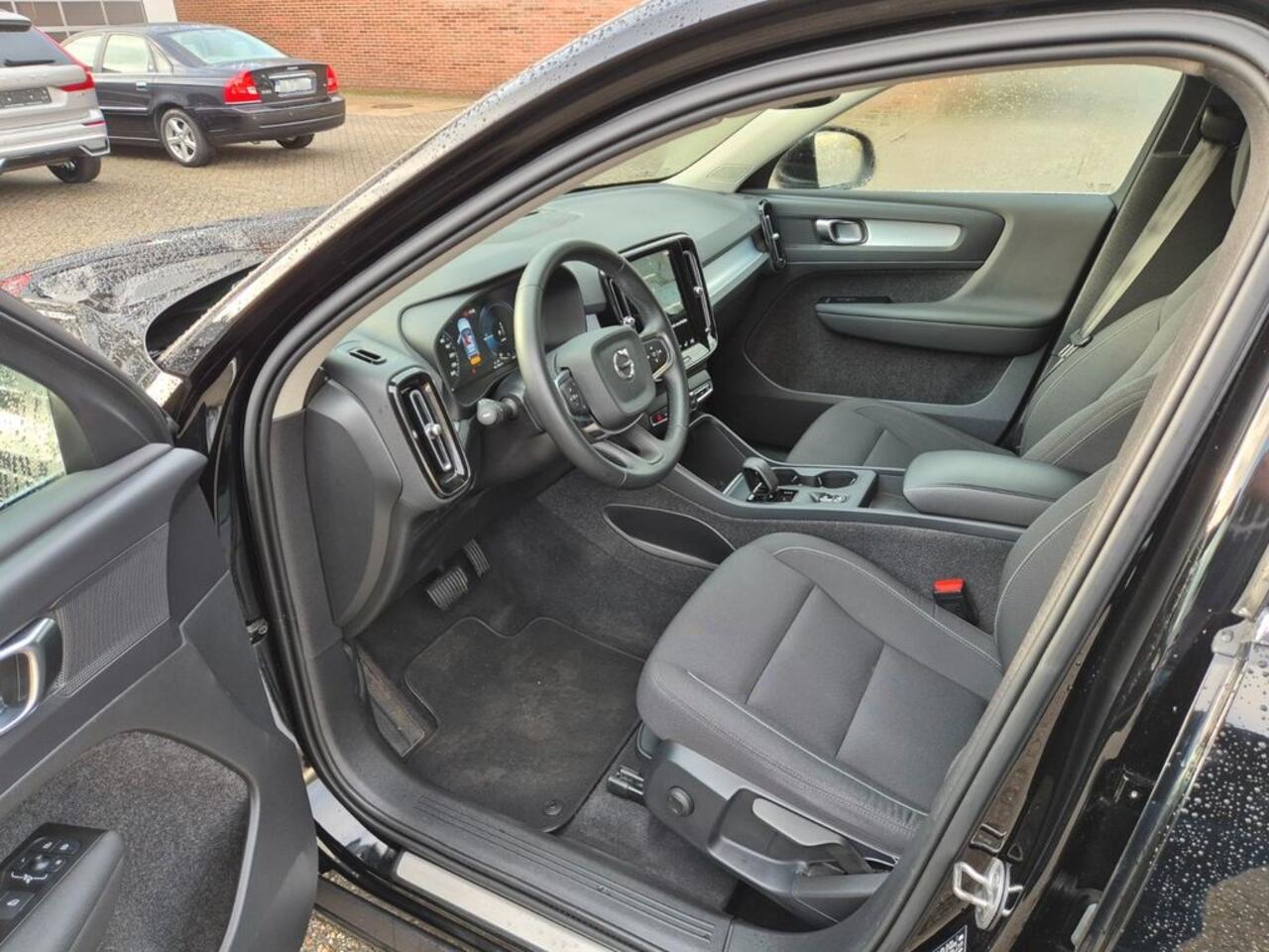 Volvo XC40 1.5 T4 Recharge Inscription Expression LED Camera Stoelverwarming Stuurverwarming 18 Inch