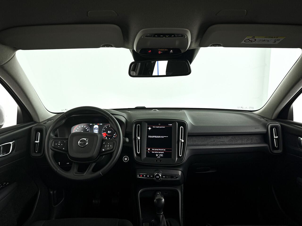 Volvo XC40 T2 Momentum Core | Airco