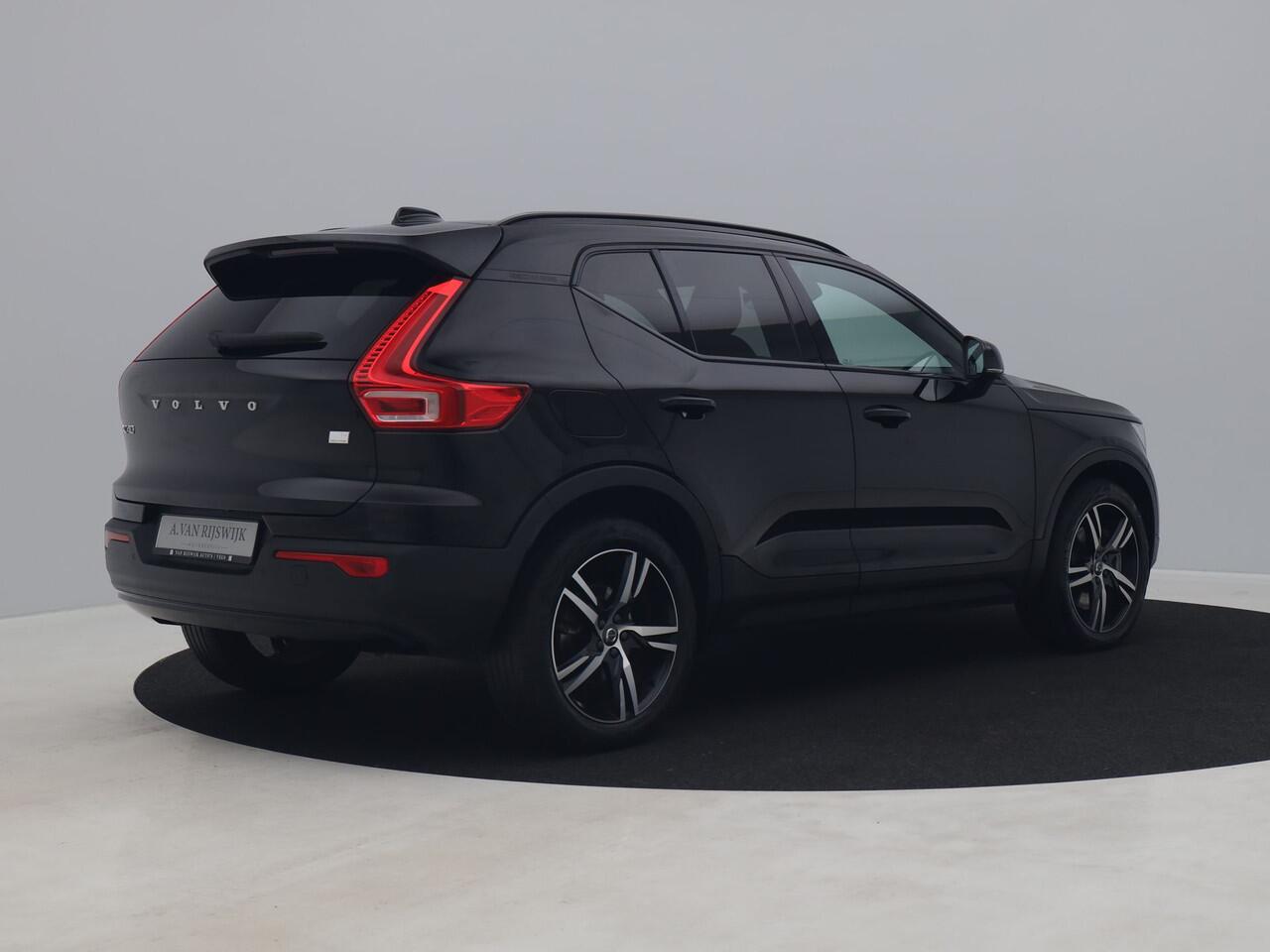Volvo XC40 1.5 T4 Recharge R-Design | CAMERA | KEYLESS | LEDER