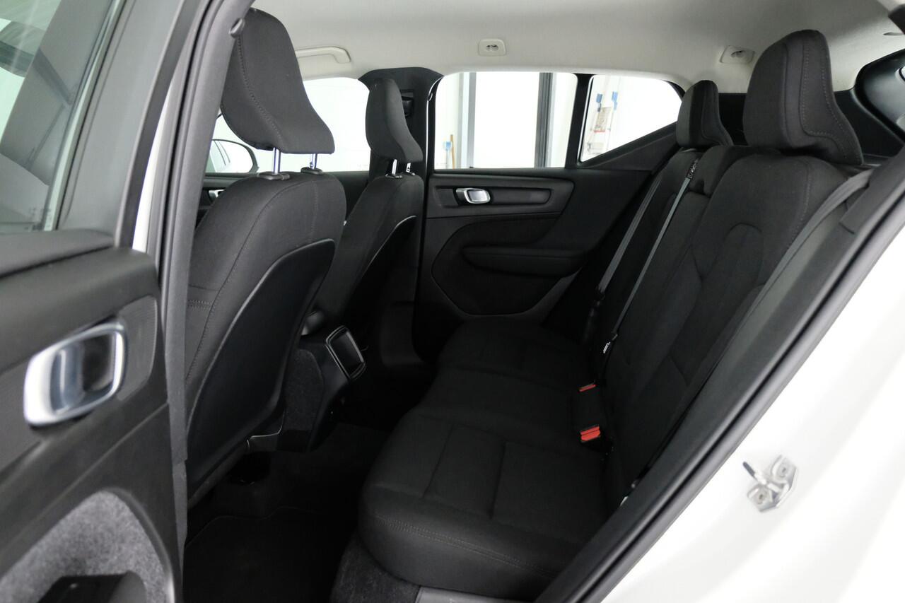 Volvo XC40 1.5 T2 Momentum Core | NAVI - CARPLAY | CLIMA | CRUISE |
