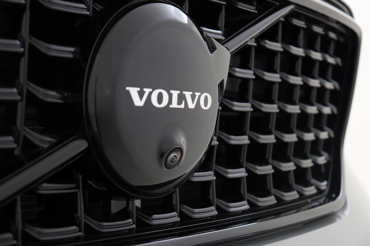 Volvo XC40 B4 (M-HYBRID) PLUS BLACK EDITION -PANO.DAK|HARMAN/KARDON|360°CAM|20"|POWER-SEATS|PRIVACY.GLAS|ADAP.LED