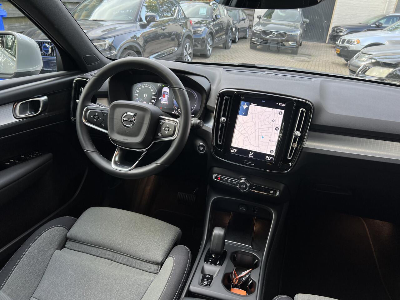 Volvo XC40 1.5 T4 Recharge Core Bright Achteruitrijcamera Navigatie