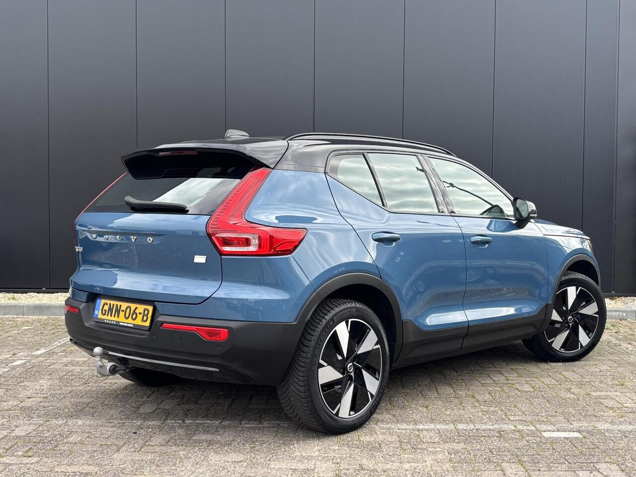 Volvo XC40 Single Motor Extended Range Plus 82 kWh Adapt. cruise Control / BLIS / Park assist camera achter / Trekhaak / Keyless drive / All season
