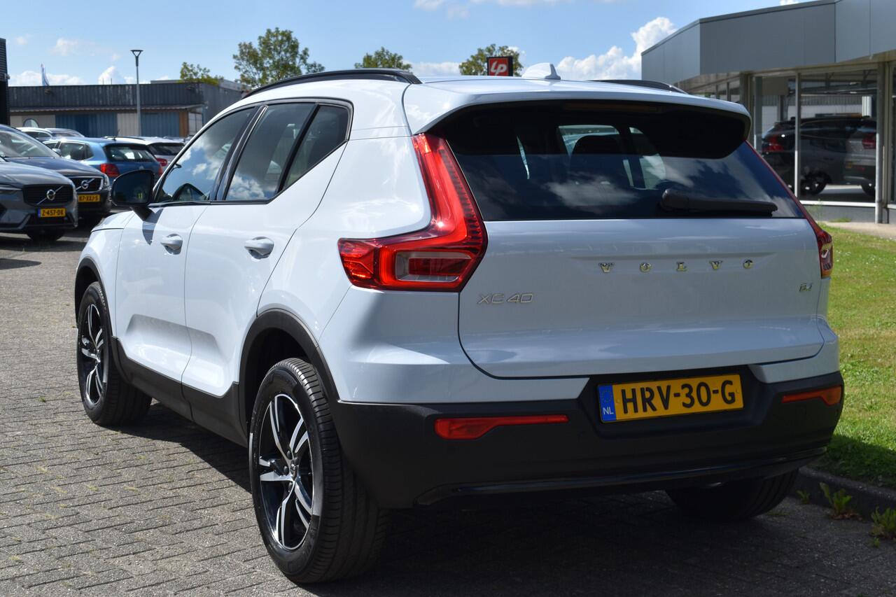 Volvo XC40 B4 211PK Automaat Plus Dark | Trekhaak | ACC | H&K | Blis | Stoel-Stuur Verwarming