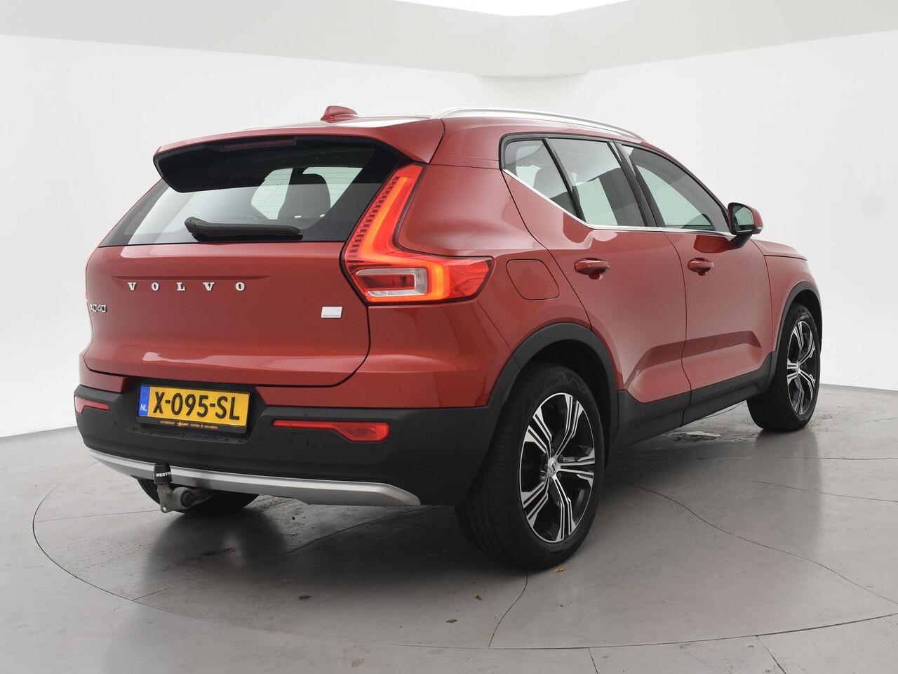 Volvo XC40 1.5 T4 RECHARGE 211 PK AUT. INSCRIPTION + TREKHAAK | LEDER | HARMAN/KARDON | STOELVERW. V+A | ADAPTIVE CRUISE