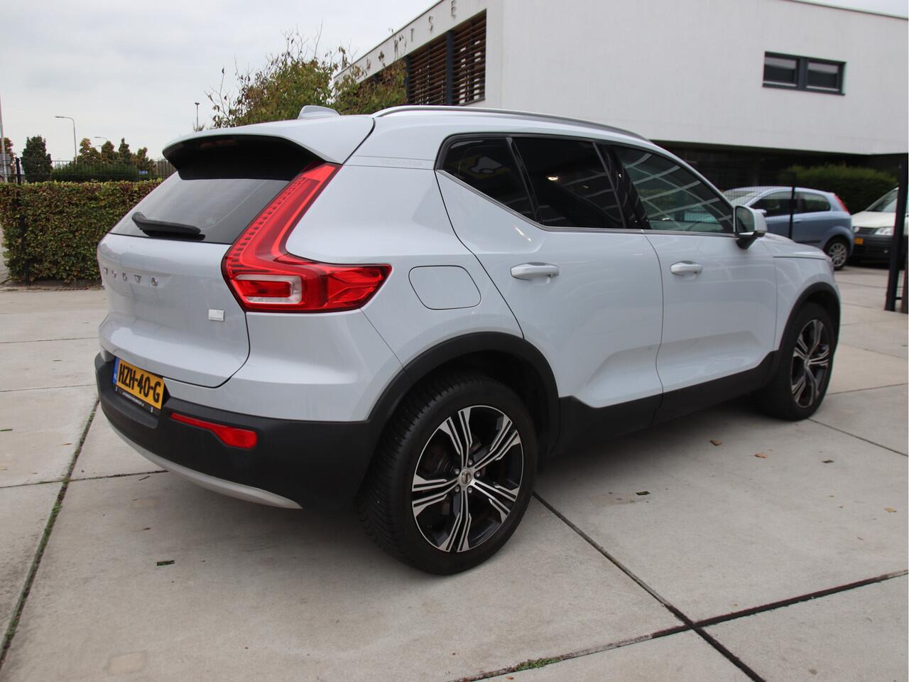 Volvo XC40 1.5 T4 Recharge Inscription Camera/Carplay, Leder, 4x stoel&stuur verwarming Eindejaar aanbieding!