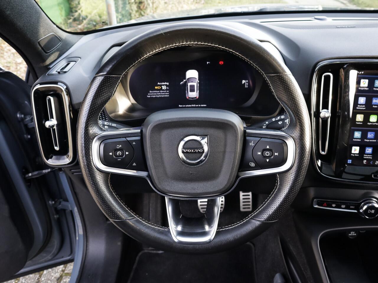Volvo XC40 Recharge P8 AWD R-Design 3-Fase 1e-Eig. & Keurig-Onderh. BOVAG-Garantie. NL-Auto.