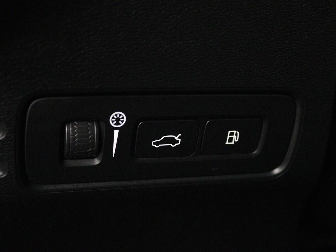 Volvo XC40 1.5 T5 Recharge Inscription Panoramadak | R-Design | PHEV | Lounge Pack