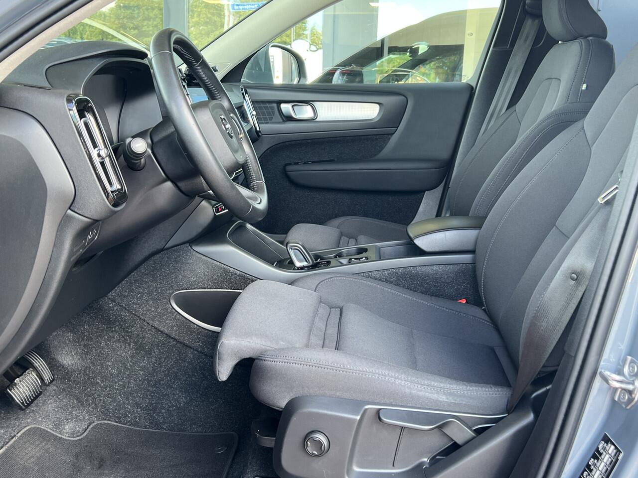 Volvo XC40 1.5 T5 Recharge 262 pk Business Pro Navigatie Camera Carplay ACC Bliss Pilot Assist 18 Inch Velgen DAB Sportstoel Keyless NL Auto 1e Eigenaar Plug-in Hybride