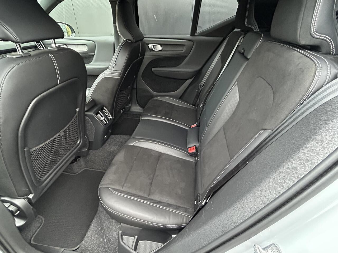 Volvo XC40 Recharge P8 AWD R-Design Driver assist/ Climate /Park assit/ extra getint glas/ 20 inch/ nubuck bekleding