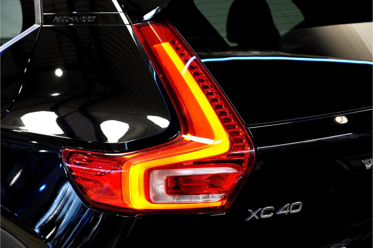 Volvo XC40 1.5 T5 Plug-in Hybrid 193kW/262pk DCT7 Ultimate Bright FACELIFT! PANORAMADAK + HARMAN/KARDON + ADAPT.CRUISE + PILOT ASSIST + NAVI SENSUS + BLIS + LANE ASSIST + EL.STOELEN + STOEL-&STUURVERWARMING + CAMERA + KEYLESS + PARKSENSOREN V&A + 20" LM-VELGEN!!