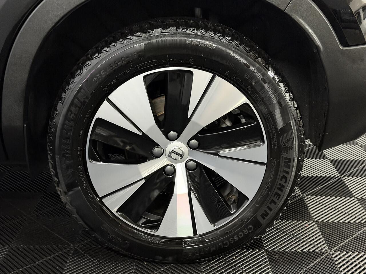 Volvo XC40 1.5 T5 Plug-in hybrid Plus Dark Camera, Navi, Keyless start, Cruise control, Virtual desk, Elektrische achterklep, A start stop