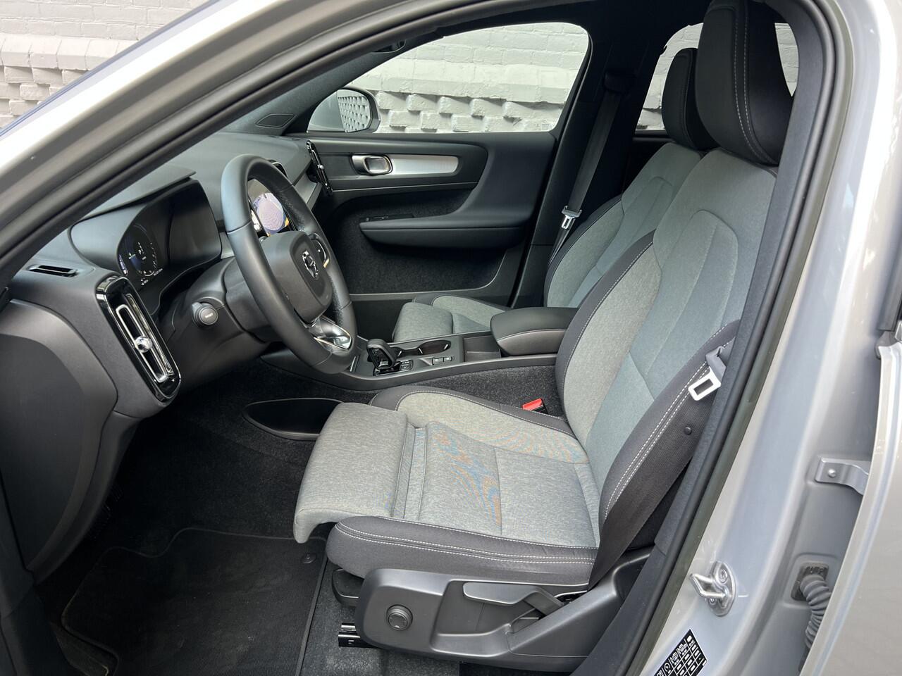 Volvo XC40 1.5 T4 Recharge Core Bright Achteruitrijcamera Navigatie