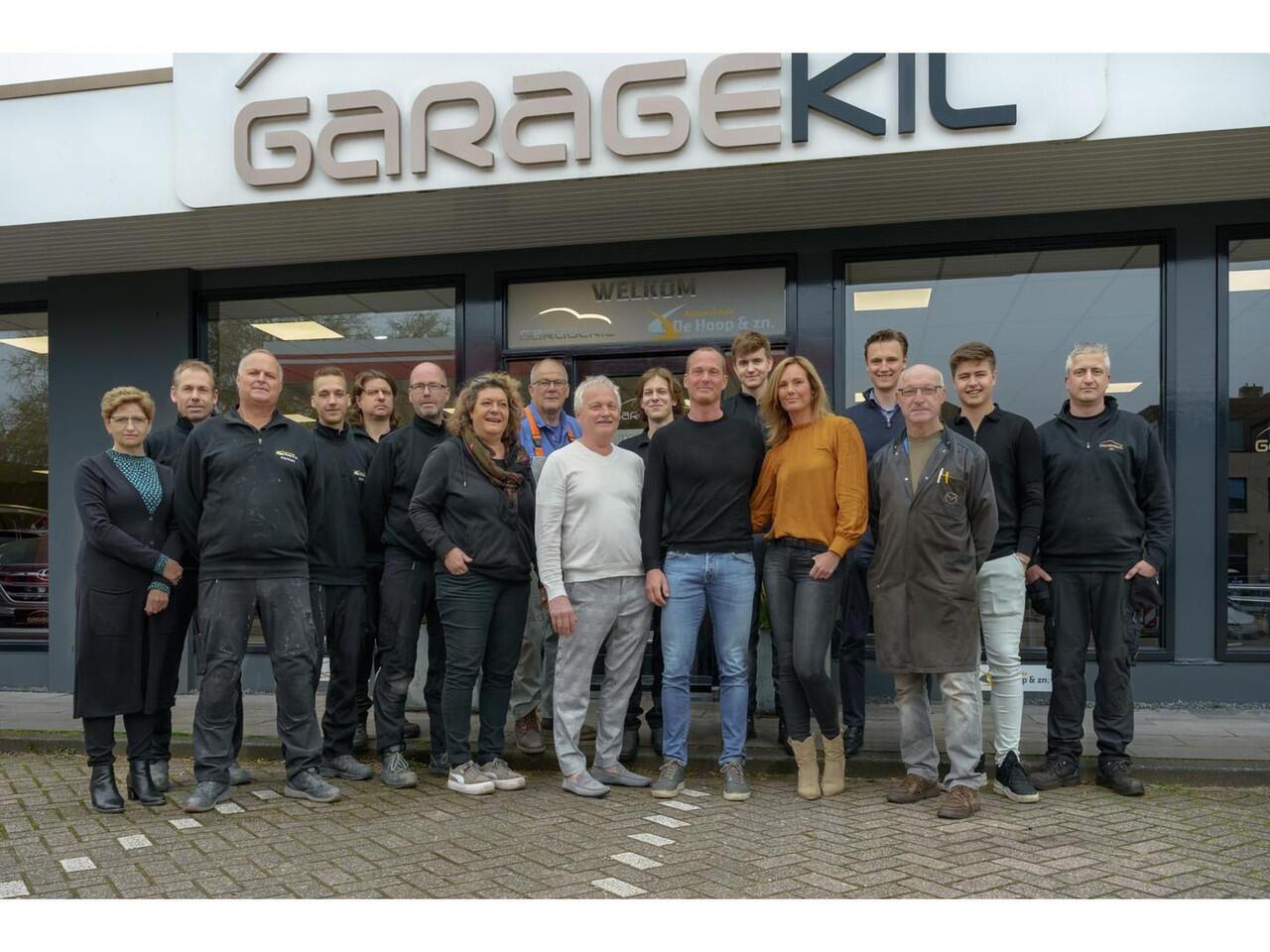 Volvo XC40 1.5 T4 Plug-in hybrid Plus Dark Dealeronderh. / Elektr. verstelb. best. stoel / Harman Kardon / Achteruitrijcamera / PDC / DAB radio