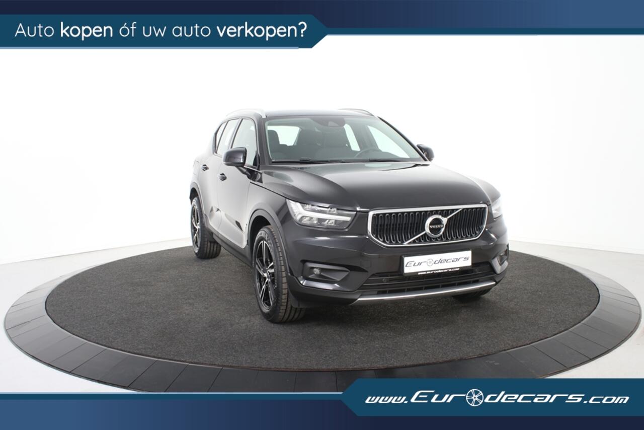 Volvo XC40 1.5 T3 Momentum Pro *1ste Eigenaar*18 inch R-Design*Navigatie*