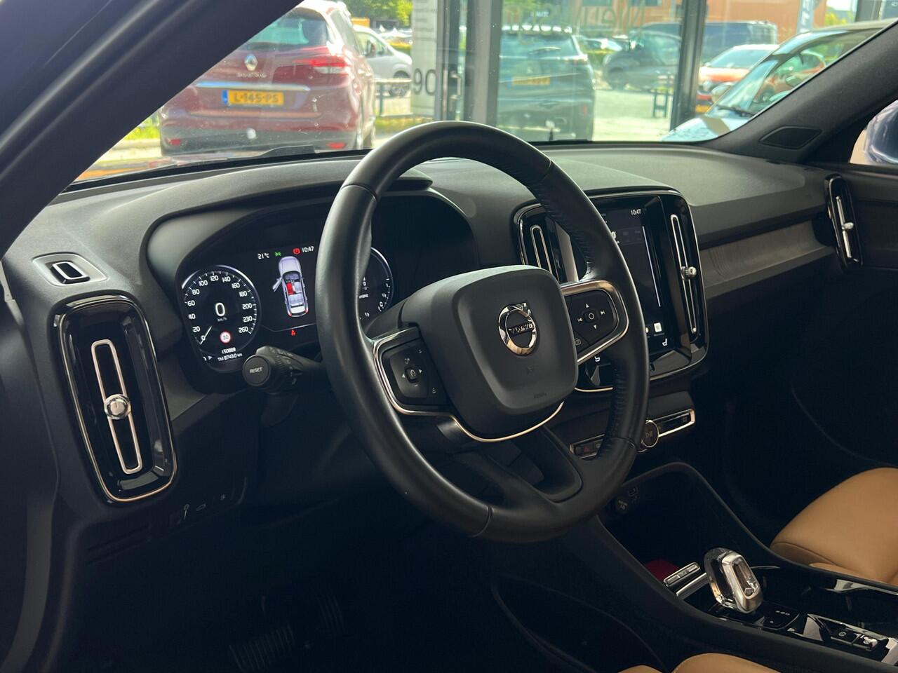 Volvo XC40 1.5 T5 Twin Engine Inscription NL AUTO | LEDER | STOELVERW | 5x voorraad