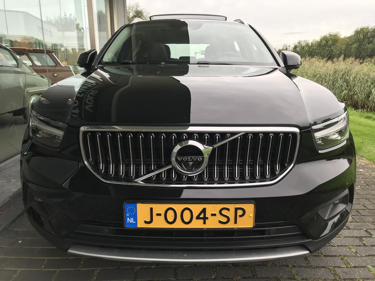 Volvo XC40 1.5 T5 Recharge Inscription | Rijklaar incl 12 mnd Bovag | Panoramadak Keyless Harman/Kardon 360 camera