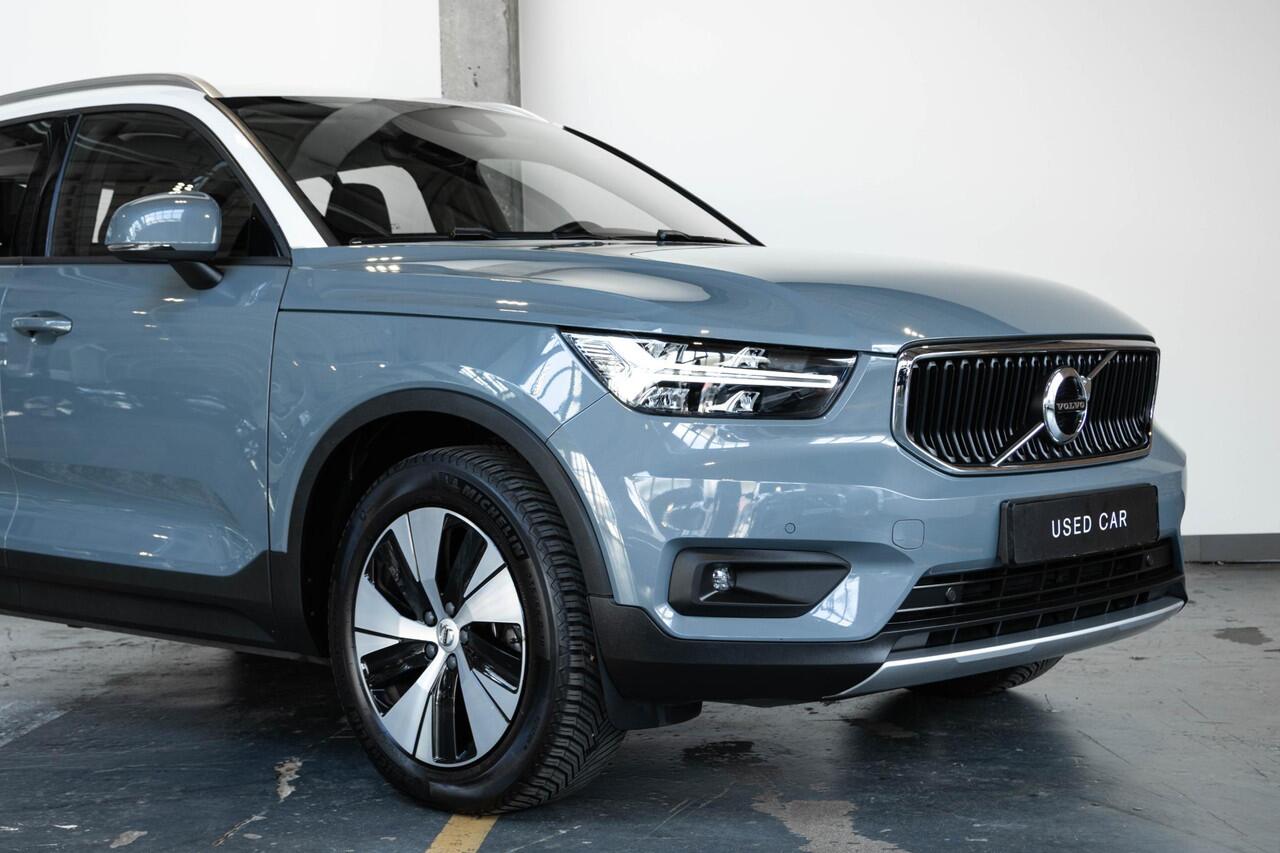 Volvo XC40 B4 Automaat Business Pro | Dealeronderhouden | Adaptive cruise control | BLIS | Zwarte Roofrails kan ook | Parkeercamera | Volvo on Call | Navigatie | 18'' Lichtmetalen velgen
