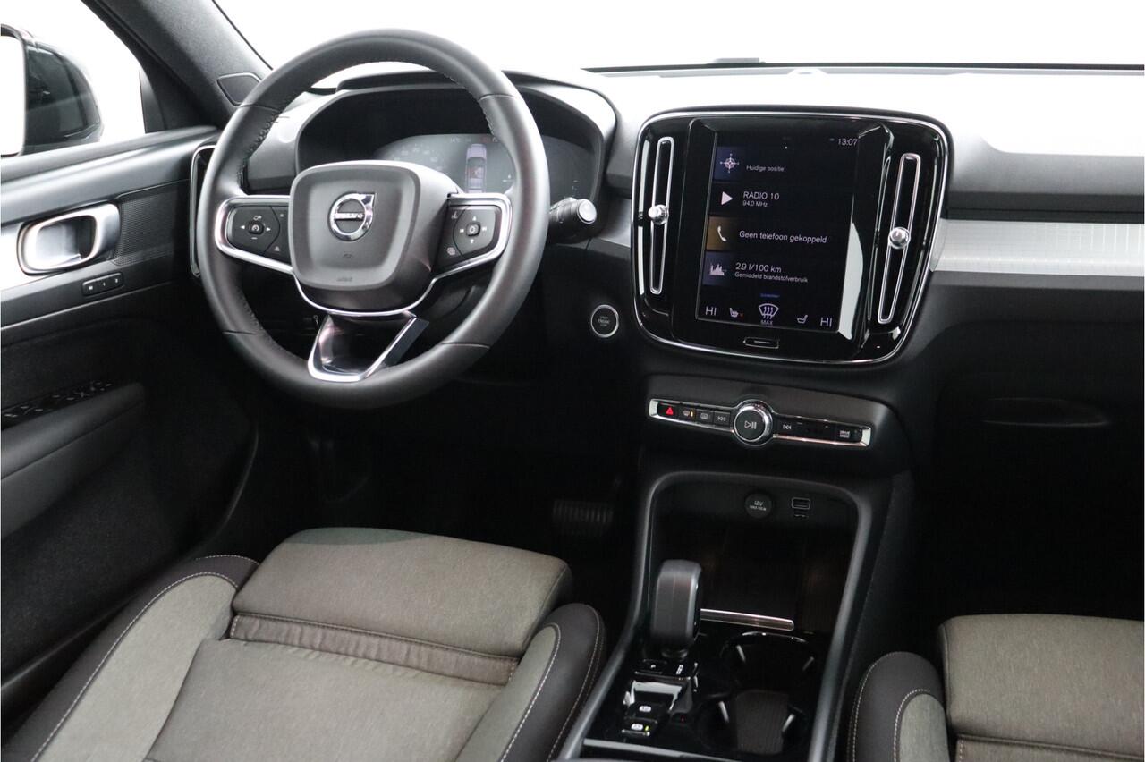 Volvo XC40 1.5 T5 Recharge 262pk | Camera | Apple Car Play | Keyless | Elek.trekhaak | Elek.klep - RIJKLAAR