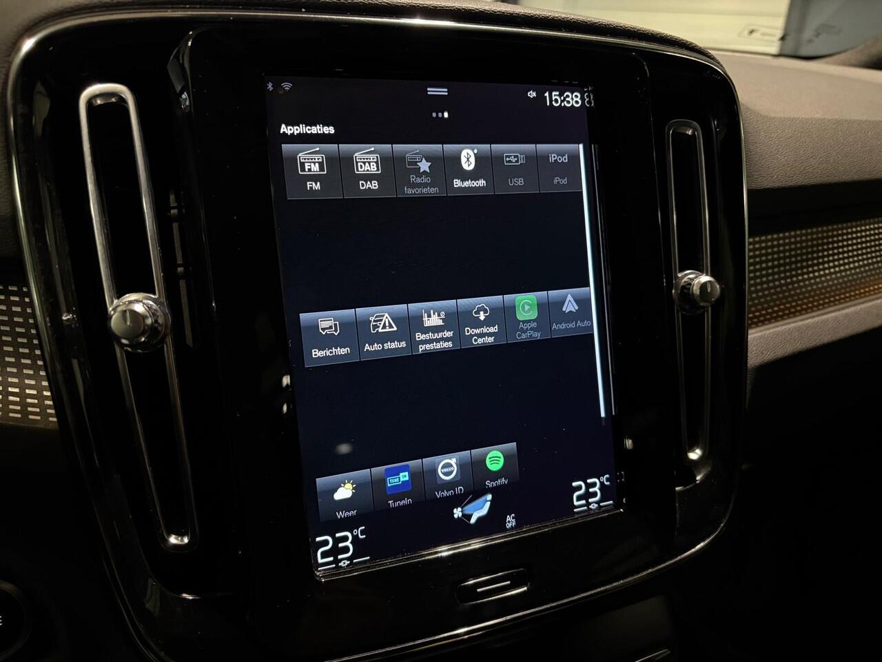 Volvo XC40 T5 Aut. Plug-in Hybrid R-Design ACC Trekhaak Parkeercamera 262pk