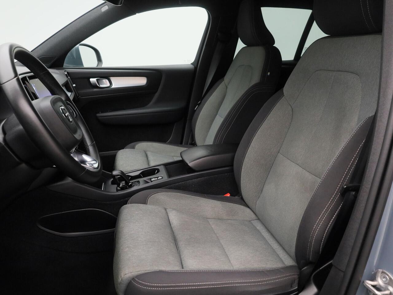 Volvo XC40 1.5 T4 Recharge Inscription Expression | CAMERA | KEYLESS