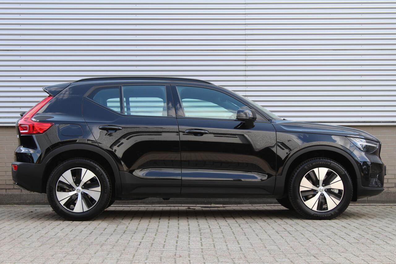 Volvo XC40 1.5 T4 Plug-in hybrid Plus Dark | Trekhaak | H/K | Pilot Assist | Memory | Navigatie | 360 Camera
