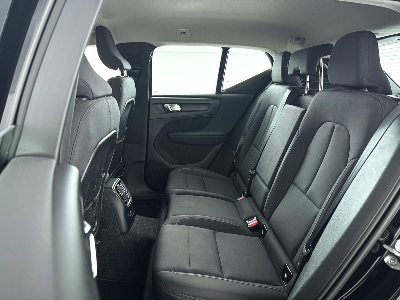 Volvo XC40 T4 Recharge Inscription Expression | Parkeercamera | Cruise Control