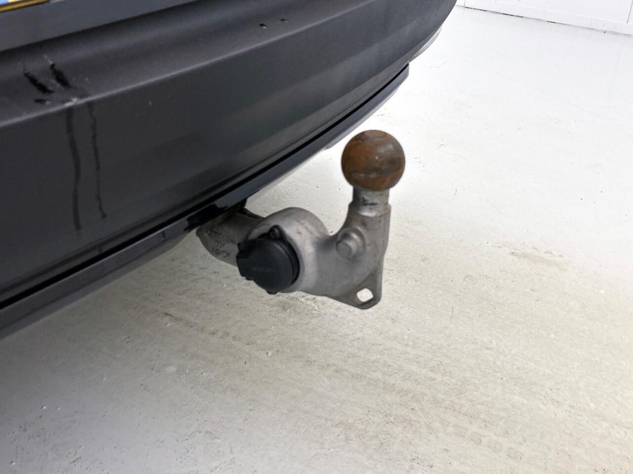 Volvo XC40 T3 Geartronic R-Design | Adaptive cruise | Trekhaak | Climate