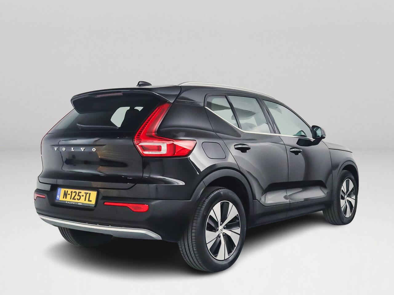 Volvo XC40 T4 Recharge Inscription Expression | Parkeercamera | Cruise Control