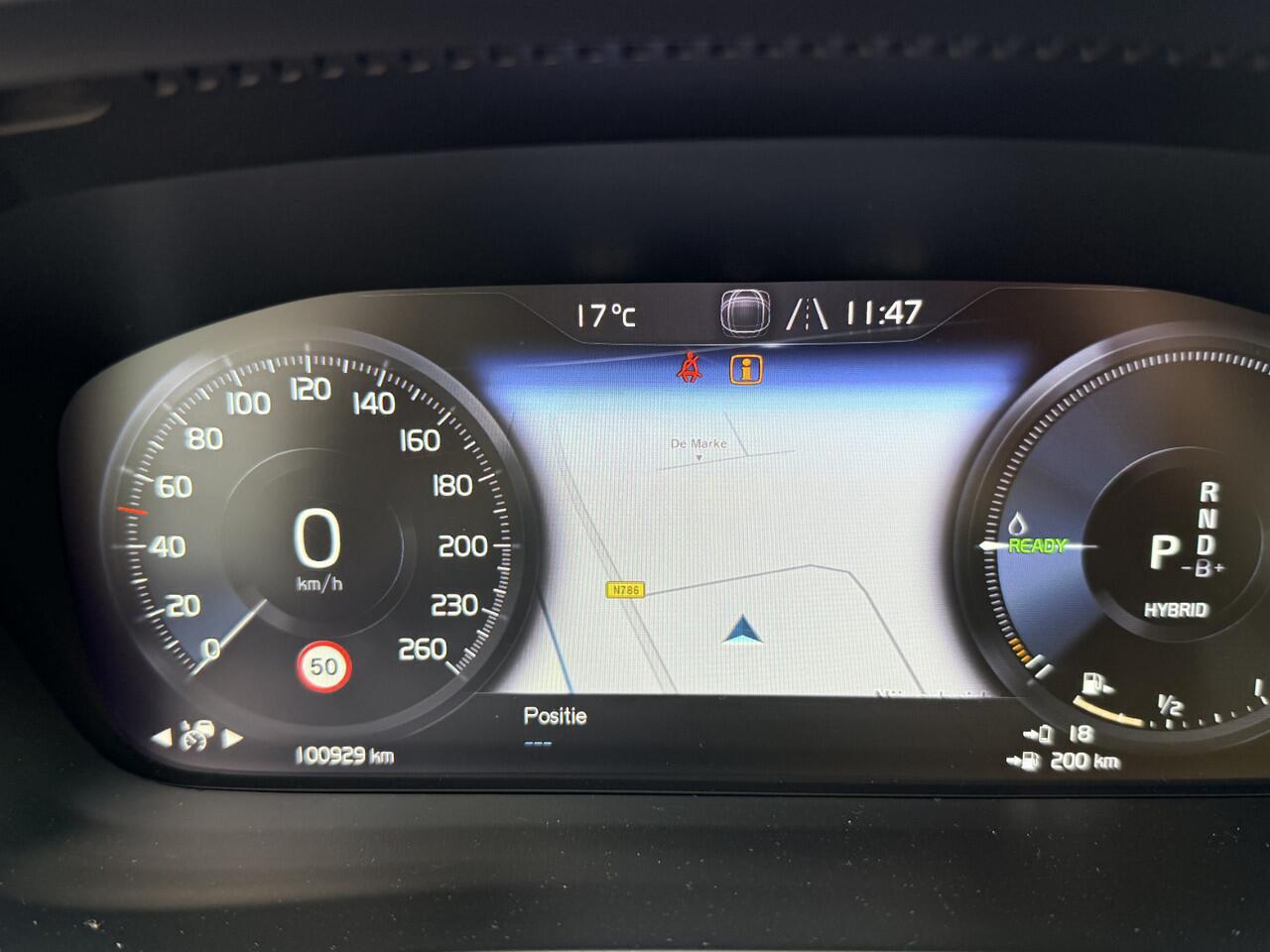 Volvo XC40 1.5 T5 Recharge Business Pro | LED | Auto Pilot | Apple Carplay | Keyless | Camera | Stoel- en stuurverwarming