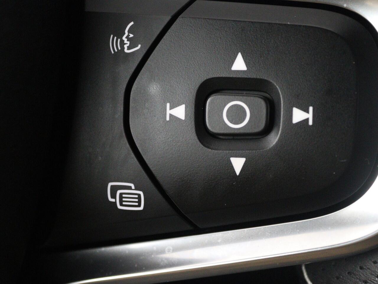 Volvo XC40 1.5 T5 Recharge Inscription Panoramadak | R-Design | PHEV | Lounge Pack