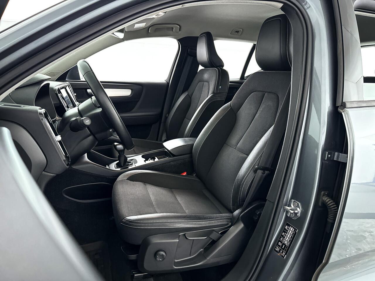 Volvo XC40 T3 Momentum | Parkeercamera