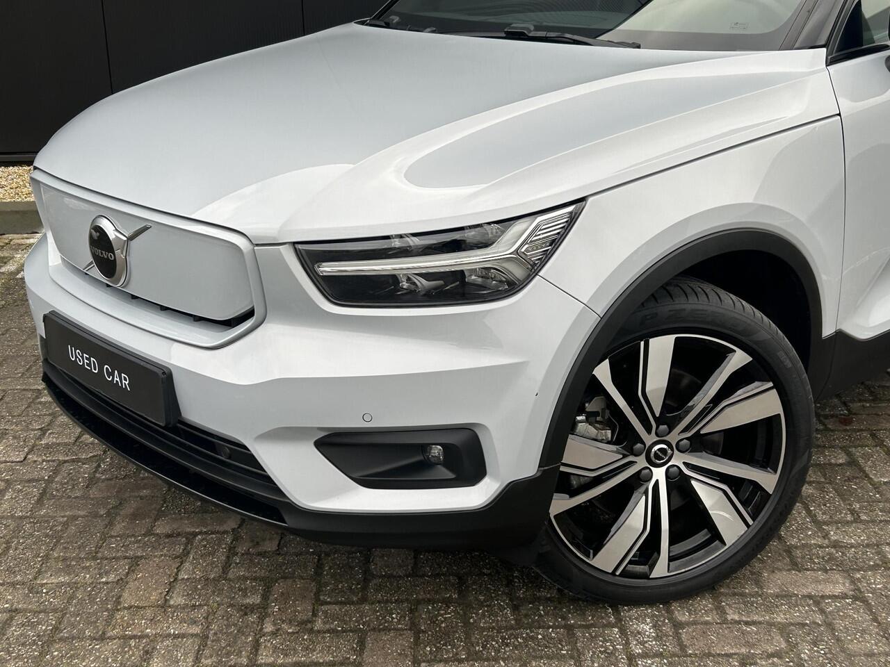 Volvo XC40 Recharge P8 AWD R-Design Driver assist/ Climate /Park assit/ extra getint glas/ 20 inch/ nubuck bekleding