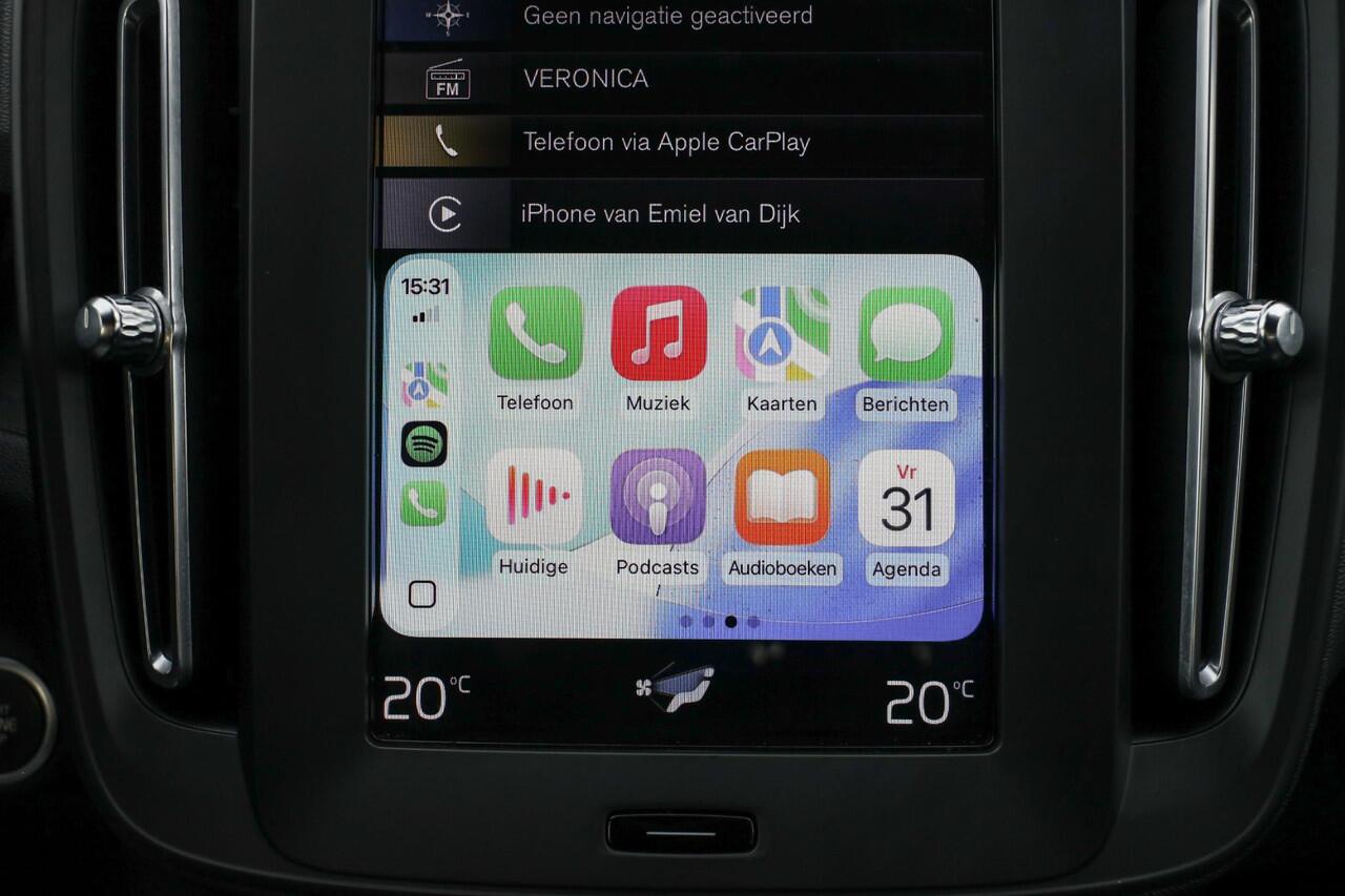 Volvo XC40 T2 Aut8 Momentum Core ? LED ? Trekhaak ? Camera