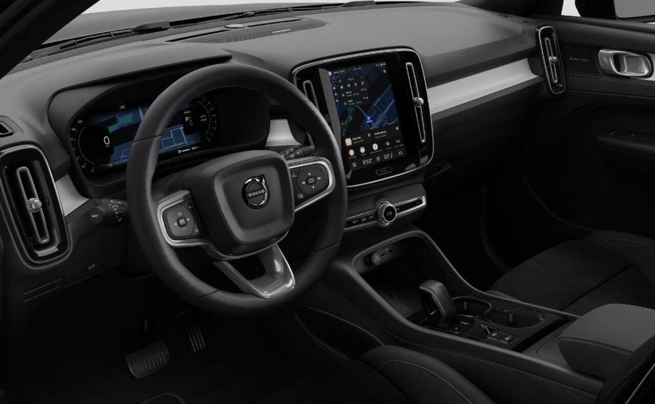 Volvo XC40 B4 211PK Automaat Plus Dark / Extra getint glas / Microtech/Nubuck / Camera achter