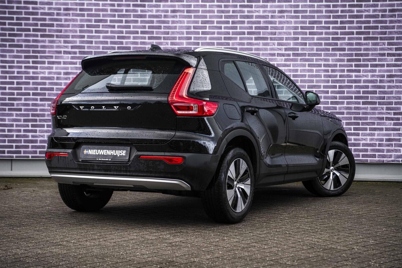 Volvo XC40 1.5 T2 Business Pro | Power Seats | Stoel en Stuurverwarming | Adaptieve Cruise Control | Dode Hoek Detectie | Parkeer Camera |