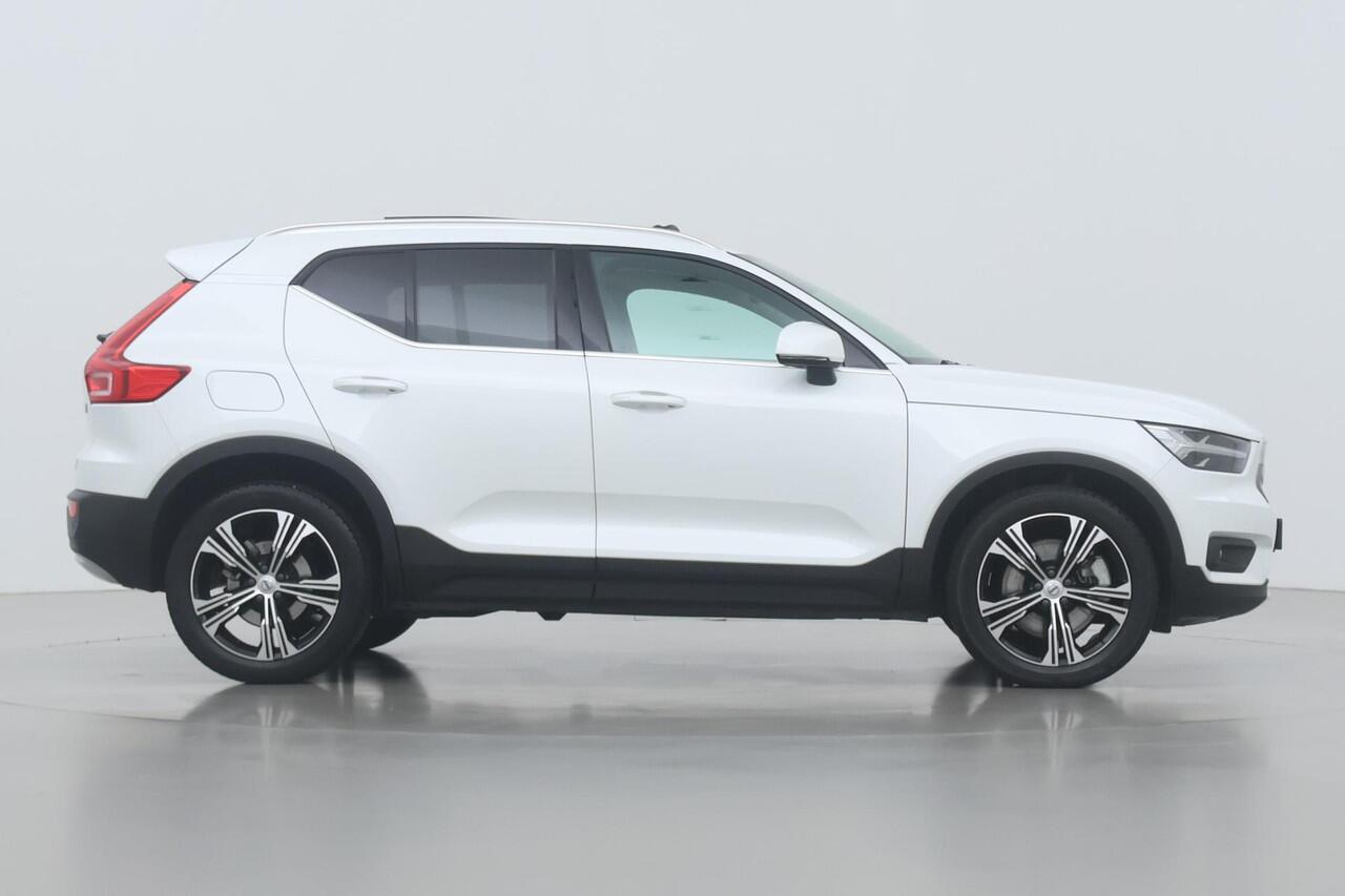 Volvo XC40 T5 Recharge Inscription Expr. | Panoramadak | 19 Inch | Keyless | Apple Carplay | Getint Glas