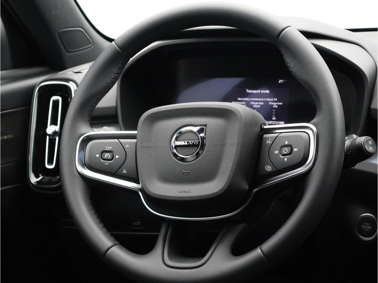 Volvo XC40 2.0 B3 Business Edition / Harman Kardon / Stoel+Stuurverwarming / Adaptive Cruise / Getint Glas / Keyless / BLIS / Pilot Assist / Parkeercamera /