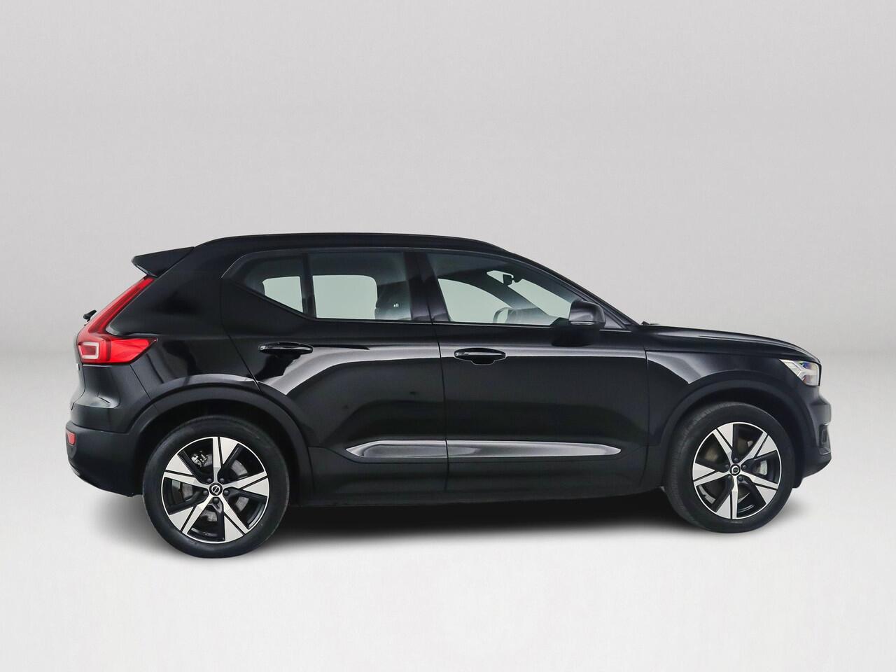 Volvo XC40 P8 AWD R-Design | Park Assist | Stoel- en Stuurverwarming | Trekhaak