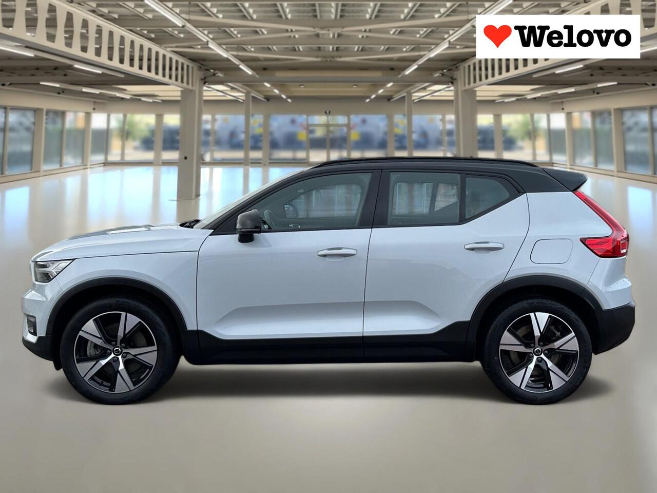 volvo-xc40-recharge-p8-awd-r-design